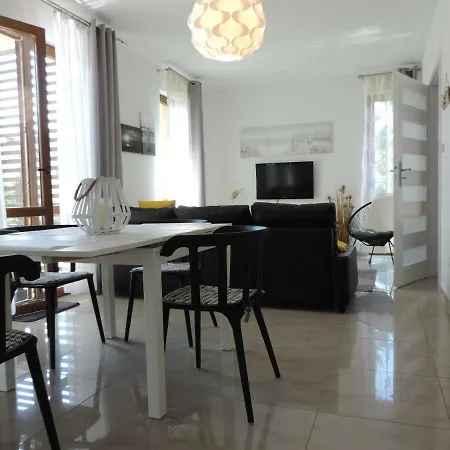 Apartamenty Zuza Rewal Blisko Plazy Exterior photo